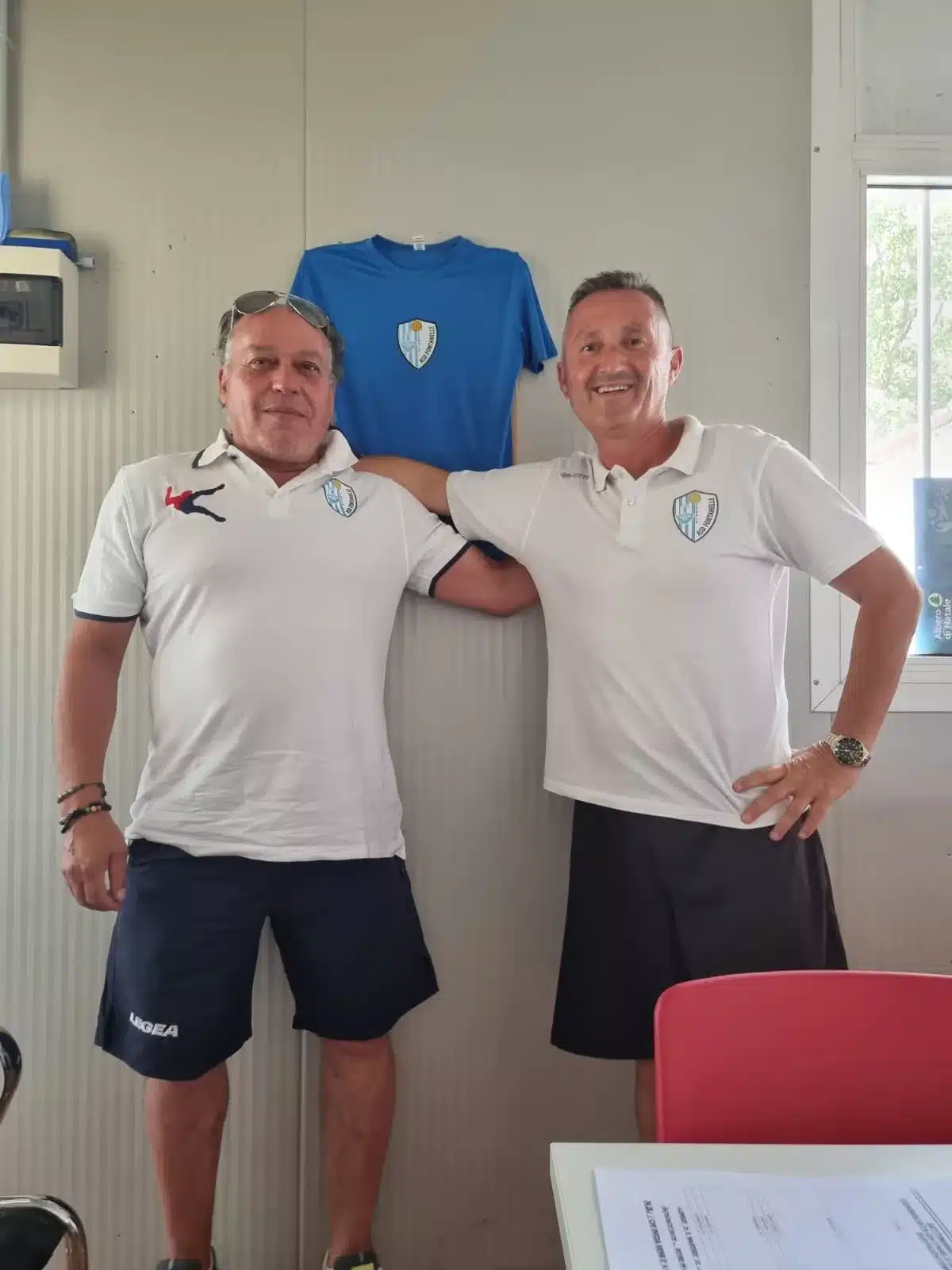 Il neo allenatore dell'Under 19 Fontanelle Fabio Mancini con il direttore tecnico -celeste Giorgio Bellucci