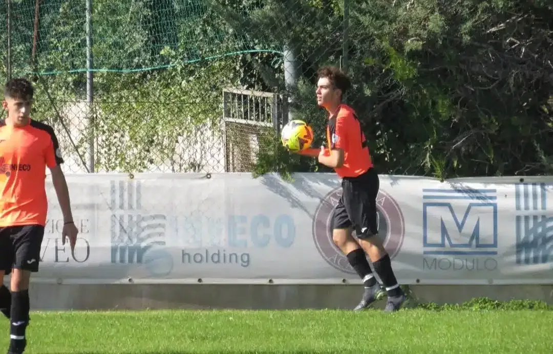 Ucciero dell'Under 17 dell'Atletico Gubbio in azione